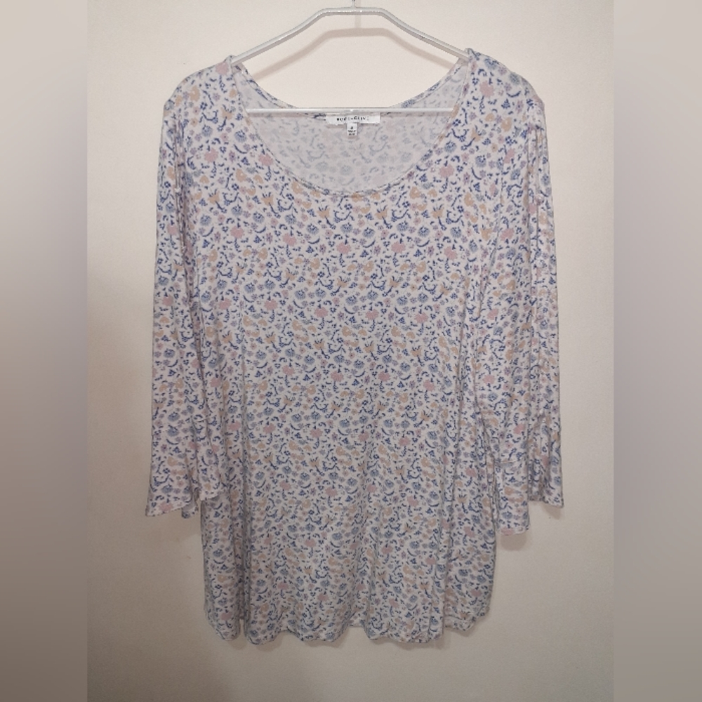 🎀Final Markdown🎀 Rose & Olive floral blouse size 2X with peekaboo long sleeves